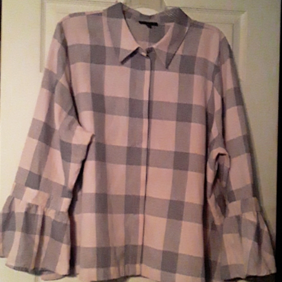 Blouse - Picture 2 of 3